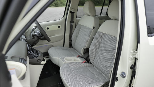 HYUNDAI INSTER ELECTRIC HATCHBACK 85kW 01 49kWh 5dr Auto view 6